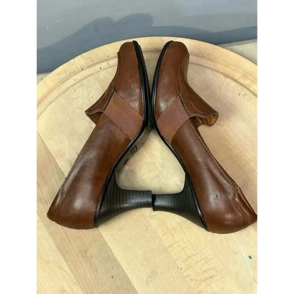 Madeline Beth‎ Tan Faux Leather Mid Heel Pump Women's Size 9.5 M Vegan Brown